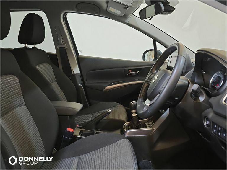 Suzuki SX4 S Cross Motion White #8