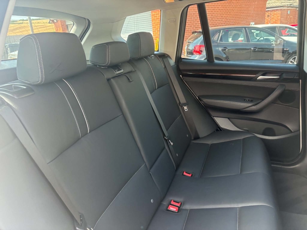 BMW X3 Xdrive 20D Xline White #4
