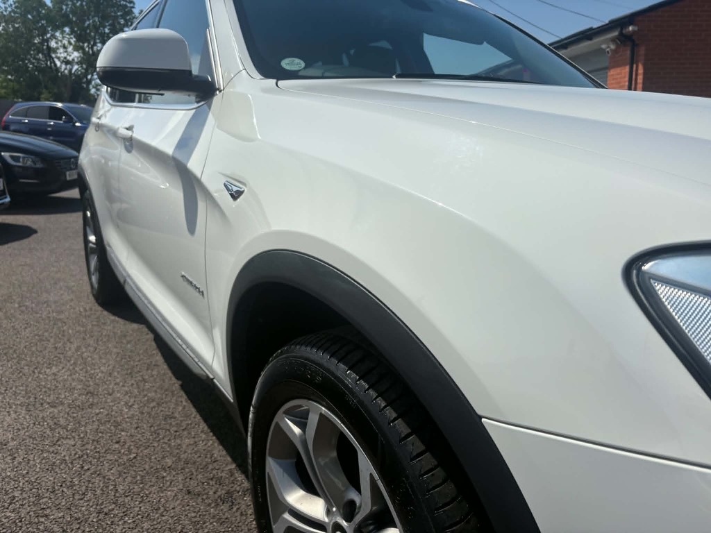 BMW X3 Xdrive 20D Xline White #2
