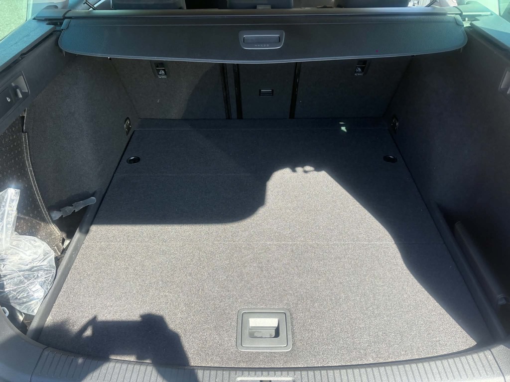 Volkswagen Golf 1.6 Tdi 110 Match Grey #31