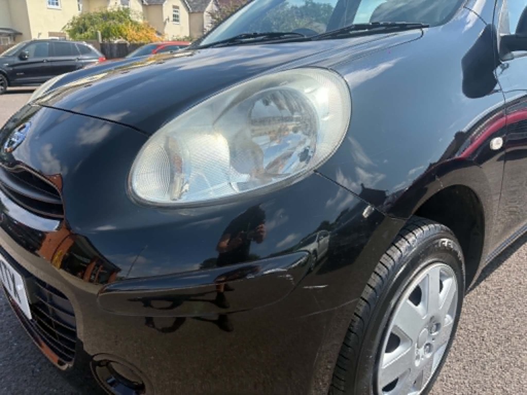 Nissan Micra 1.2 12V Visia Black #2