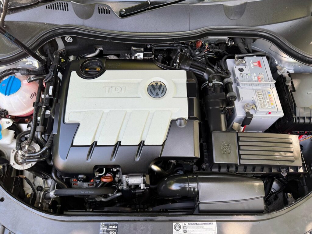 Volkswagen Passat 2.0 Tdi Highline Euro 5 Black #14