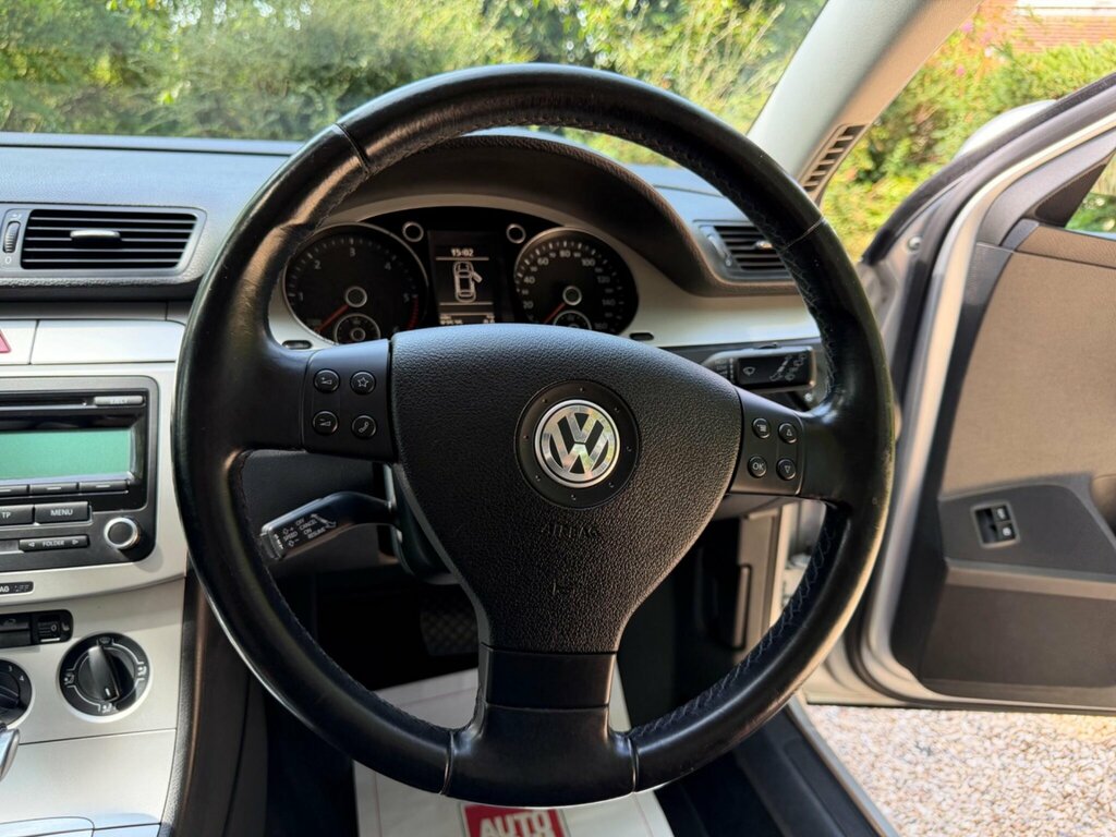 Volkswagen Passat 2.0 Tdi Highline Euro 5 Black #30