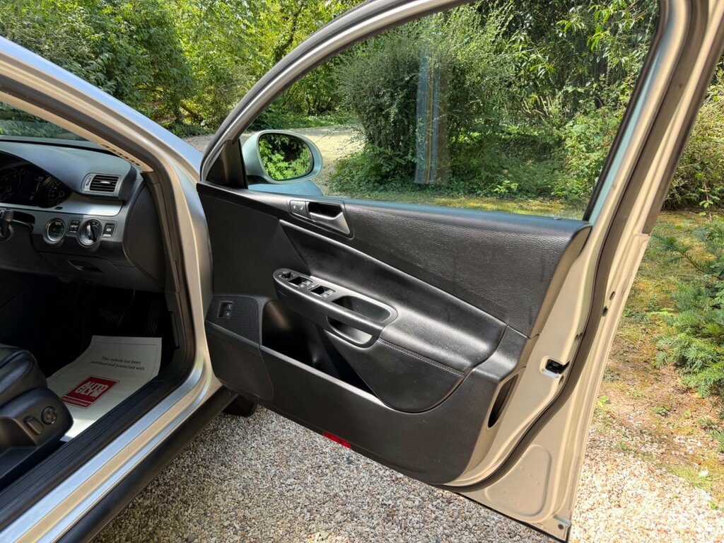 Volkswagen Passat 2.0 Tdi Highline Euro 5 Black #20