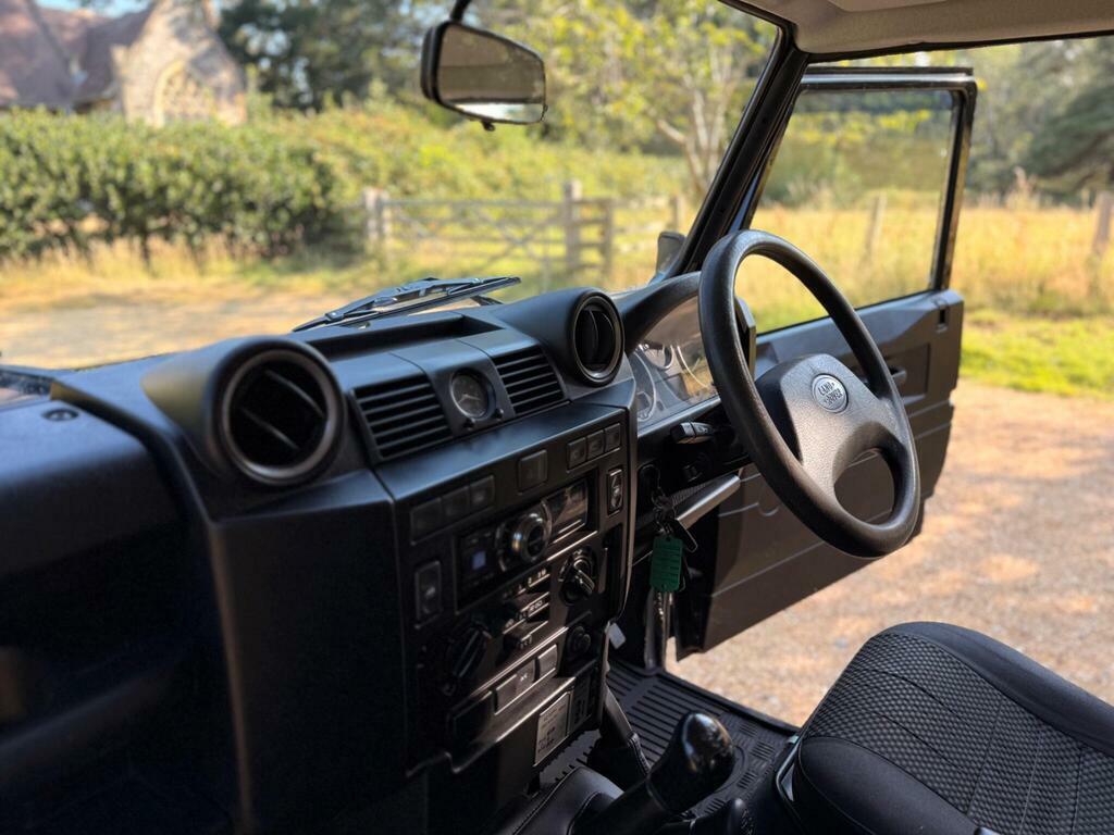 Land Rover Defender 90 Tdci Green #10