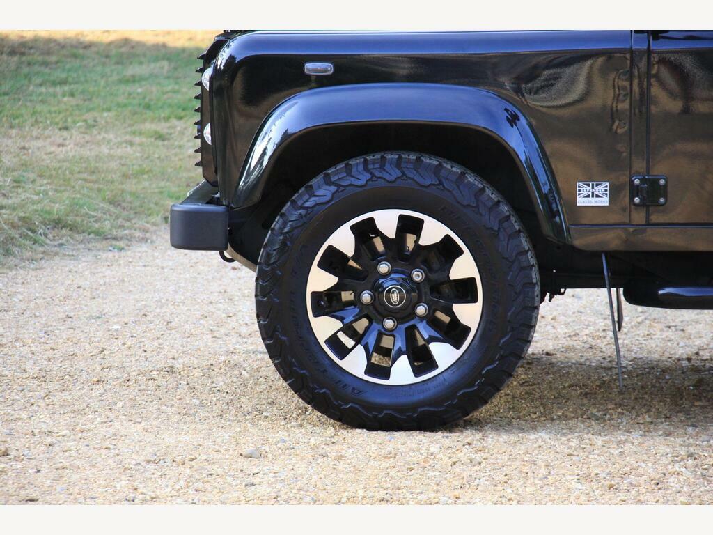 Land Rover Defender 90 Diesel White #48
