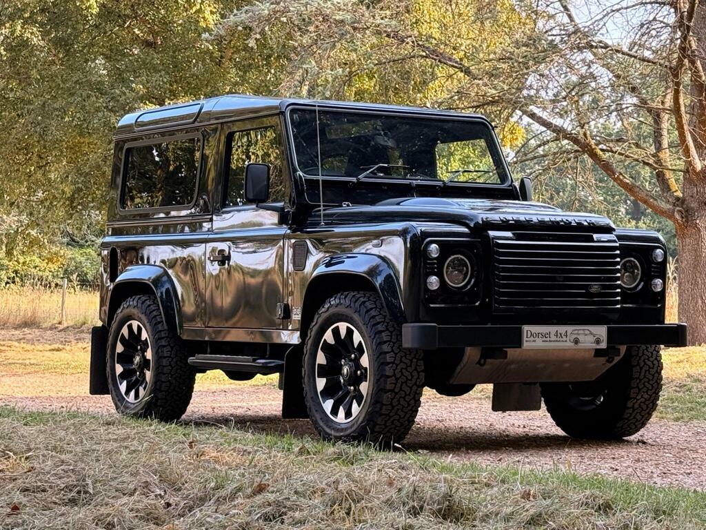 Land Rover Defender 90 Diesel White #57
