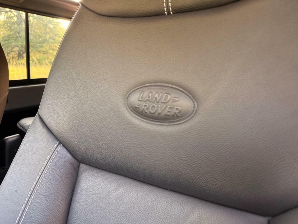 Land Rover Defender 90 Diesel White #23