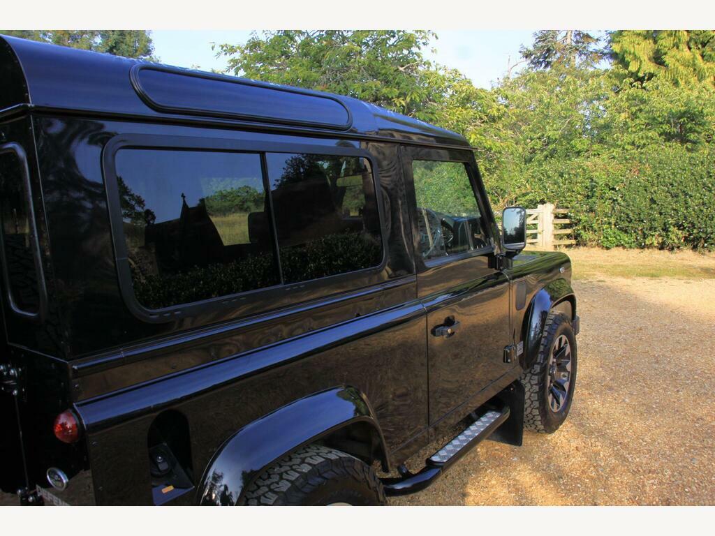 Land Rover Defender 90 Diesel White #36
