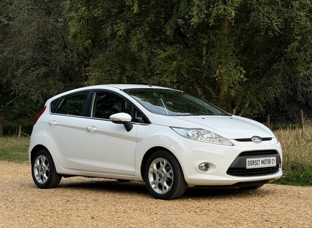 Ford Fiesta Hatchback 1.4 Zetec 2012 White #2