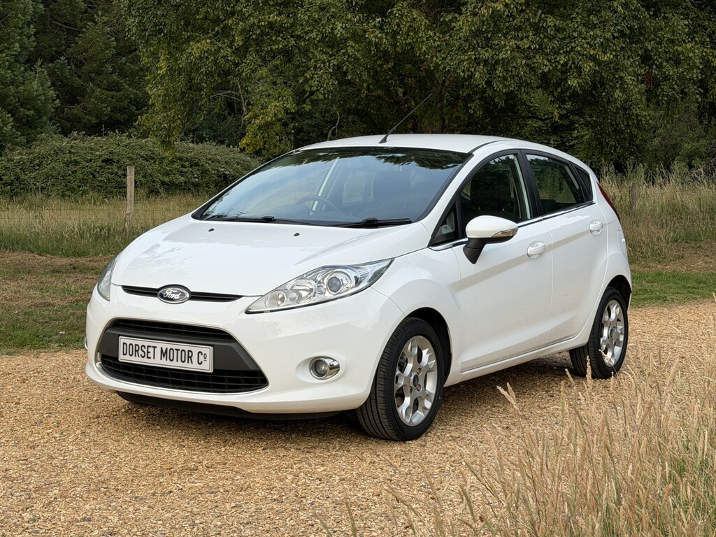 Ford Fiesta Hatchback 1.4 Zetec 2012 White #3