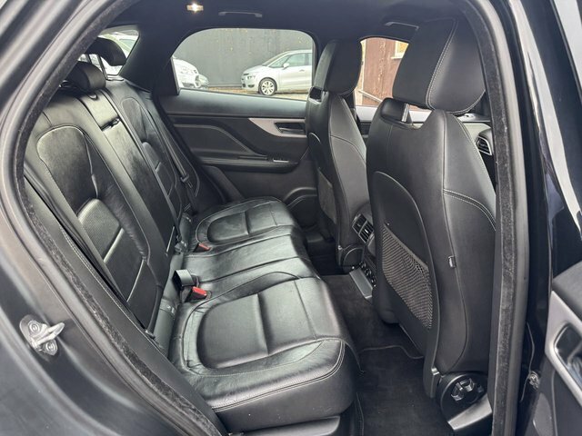 Jaguar F-Pace 2.0 R-sport Awd 178 Bhp Silver #11