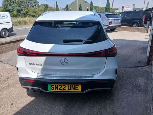 Mercedes-Benz EQA Eqa 250 66.5Kwh Amg Line Suv 19 SN22UNE White #4