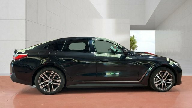 BMW i4 40 83.9Kwh Sport Gran Coupe Edri Black #3