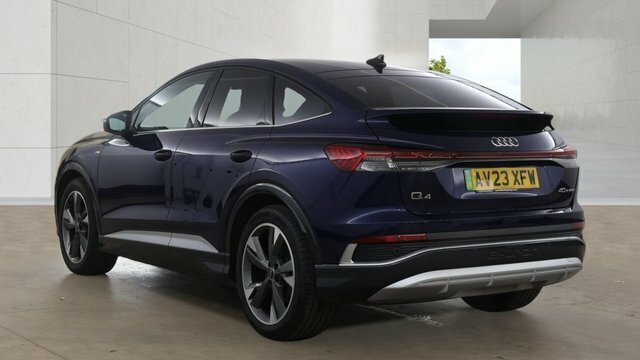 Audi Q4 E Tron 40 S Line Sportback 82Kwh 204 P Blue #2