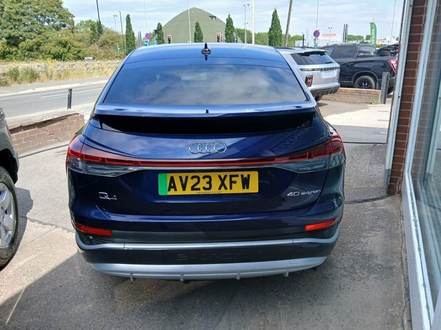 Audi Q4 E Tron 40 S Line Sportback 82Kwh 204 P AV23XFW Blue #4