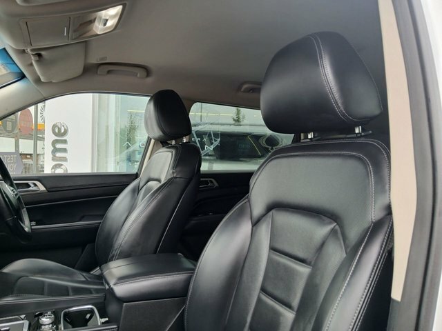 SsangYong Rexton 2.2 Ultimate Blue #17