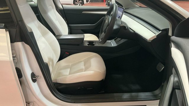 Tesla Model 3 Standard Range Plus Saloon Rwd White #3