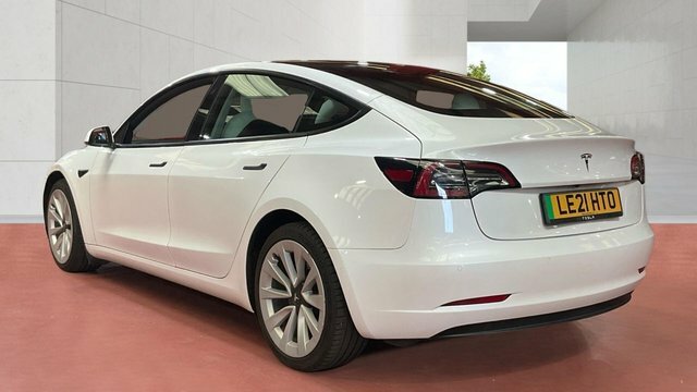 Tesla Model 3 Standard Range Plus Saloon Rwd White #2