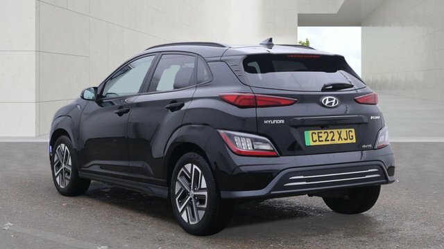 Hyundai Kona 64Kwh Premium Suv 10.5Kw Charge Black #2