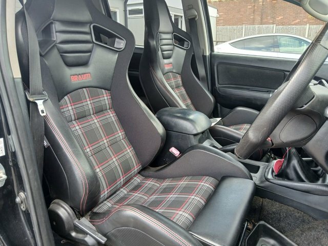 Toyota HILUX 2.5 D-4d Icon Pickup Double Cab Black #3