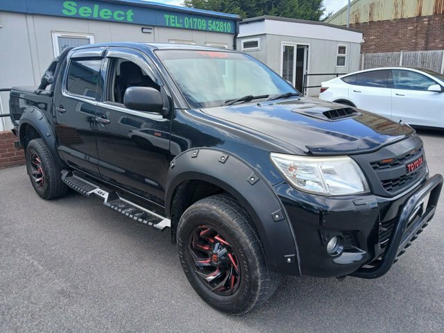 Toyota HILUX 2.5 D-4d Icon Pickup Double Cab Black