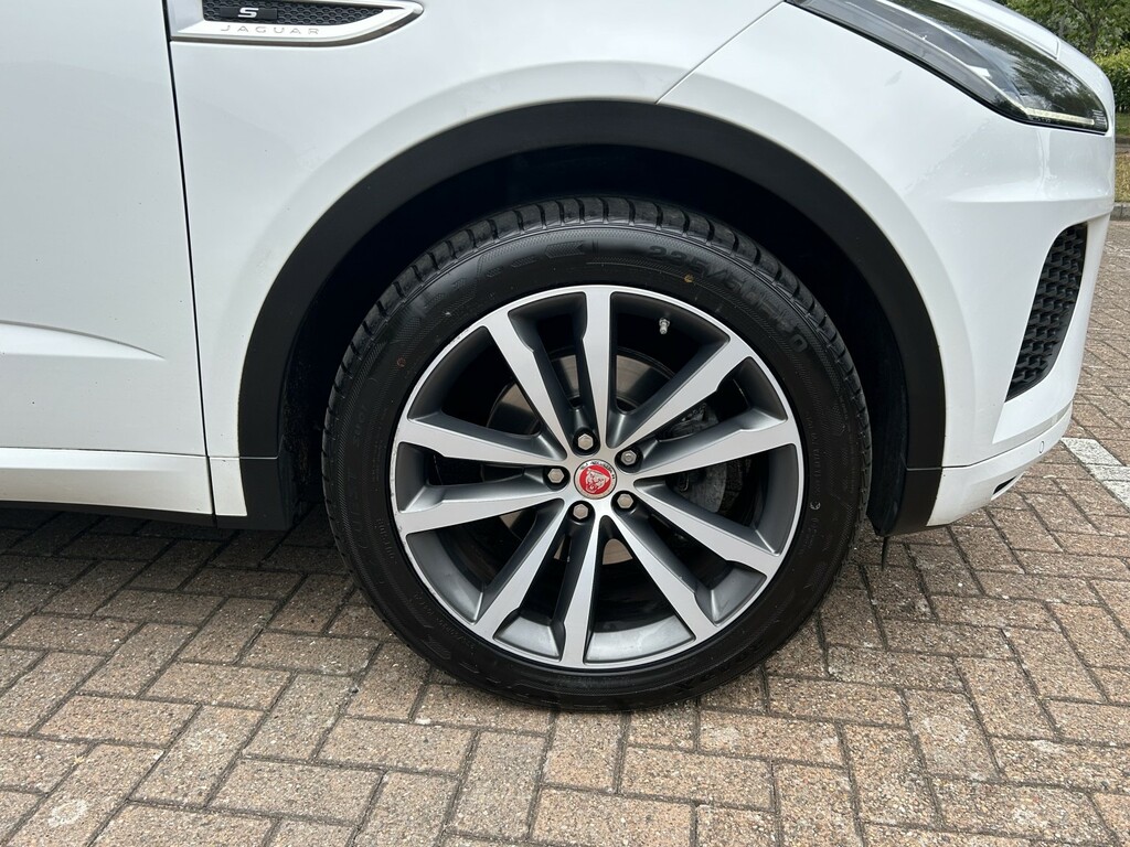 Jaguar E-Pace 2.0 D150 R-dynamic S White #4