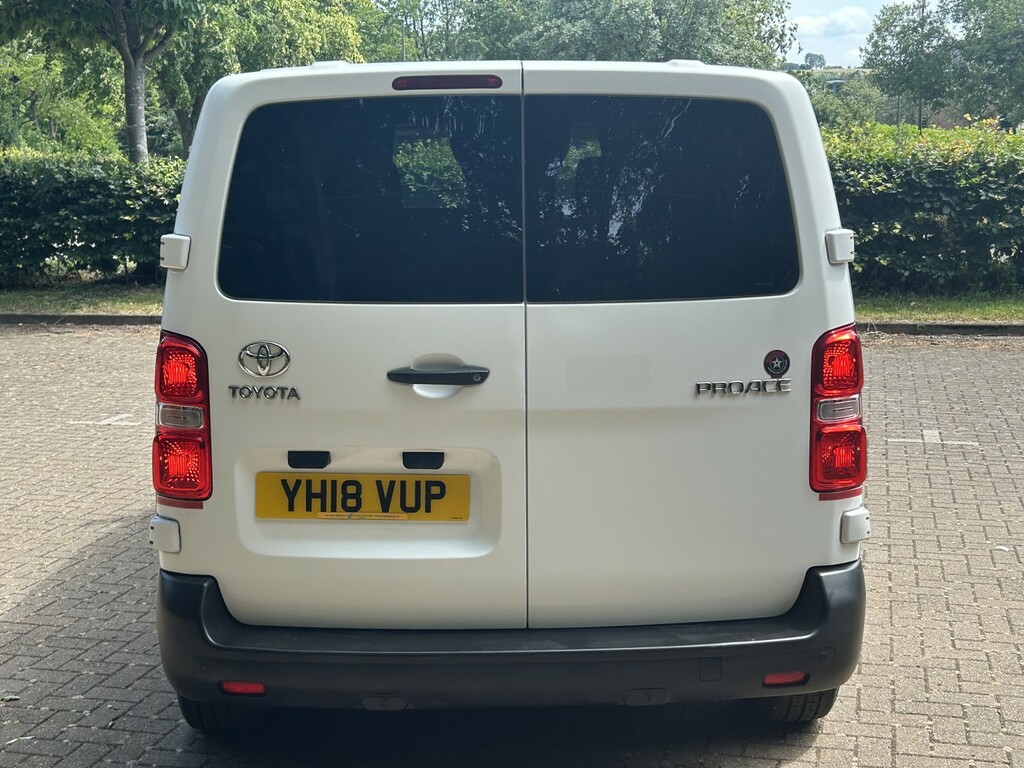 Toyota PROACE 1.6 L1 Comfort Tss 113 Bhp White #9