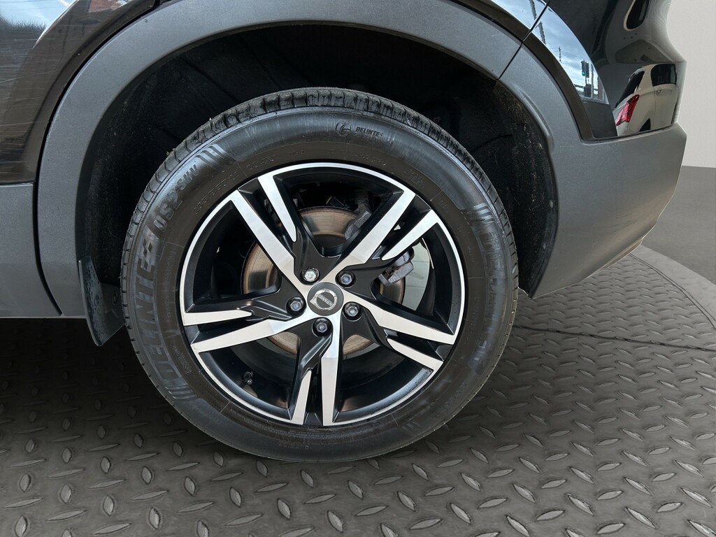 Volvo XC40 2.0 R-design B4 Black #6