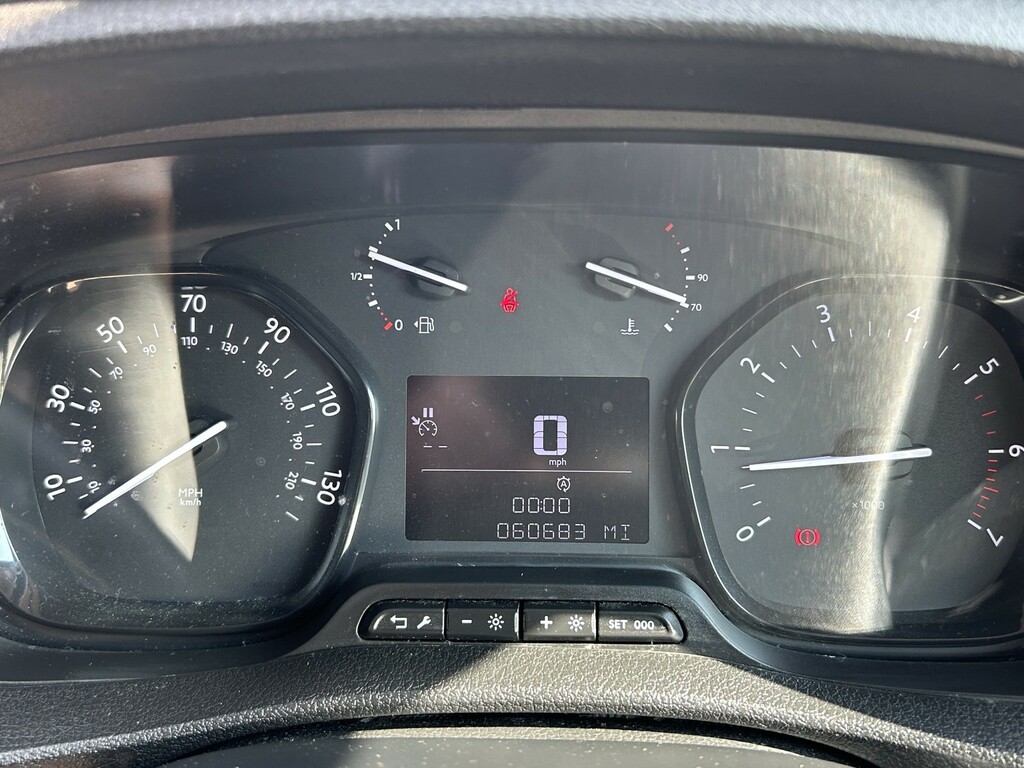 Toyota Proace Verso 2.0D Shuttle Medium Grey #19
