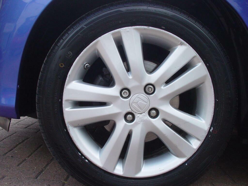Honda Jazz 1.4 I-vtec Es Plus Silver #29