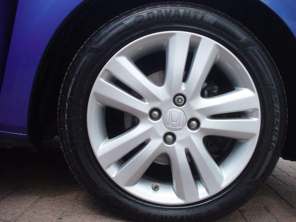 Honda Jazz 1.4 I-vtec Es Plus Silver #28