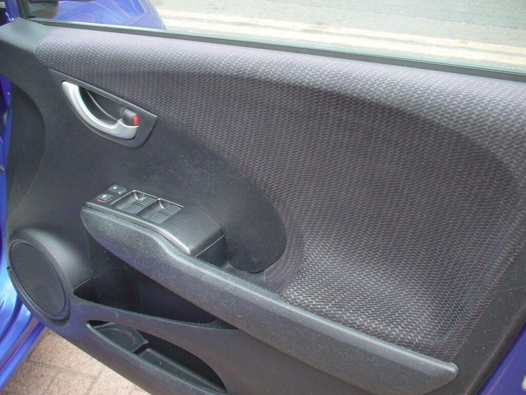 Honda Jazz 1.4 I-vtec Es Plus Silver #23