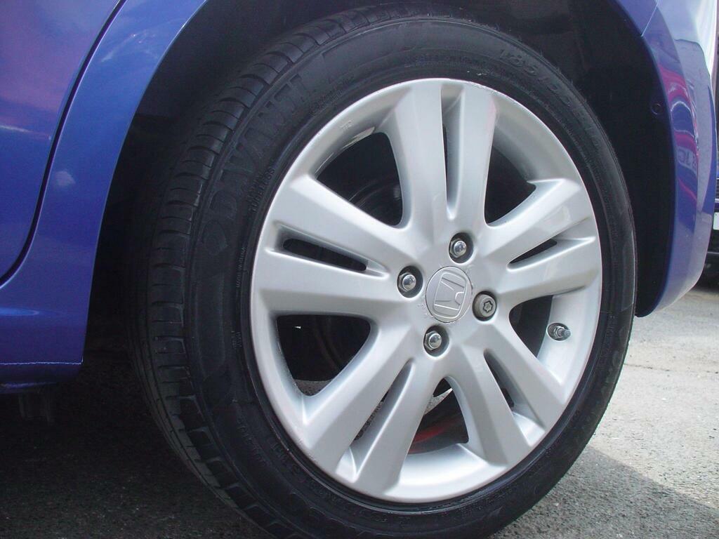 Honda Jazz 1.4 I-vtec Es Plus Silver #30