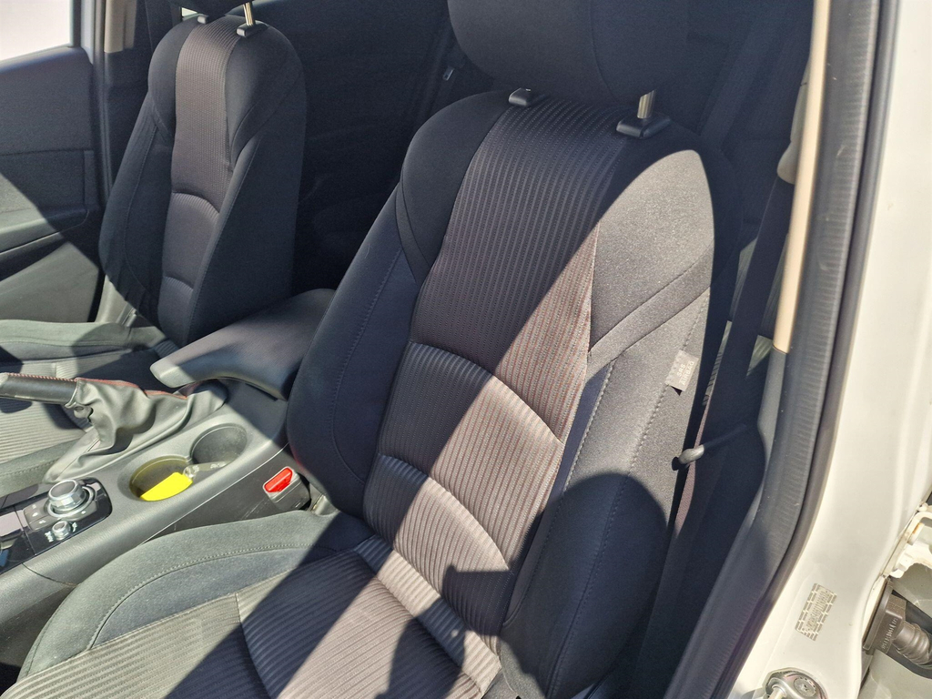 Mazda 3 2.0 Sport Nav Blue #34