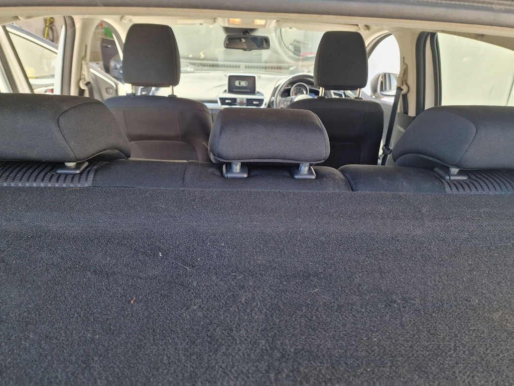 Mazda 3 2.0 Sport Nav Blue #40