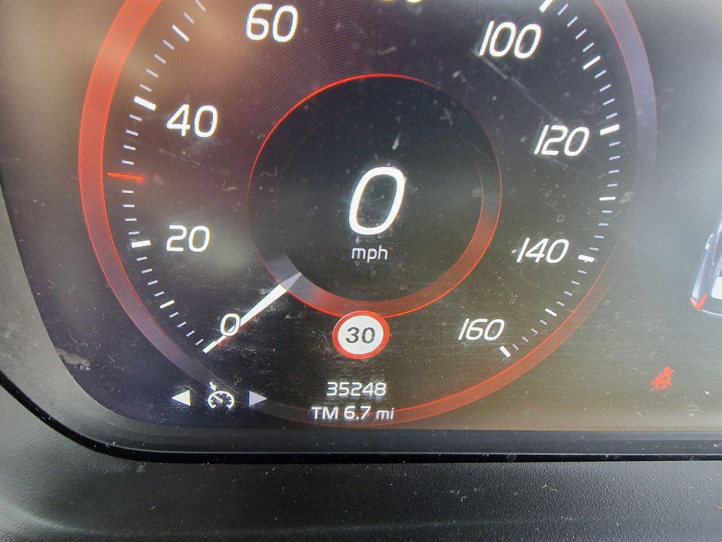 Volvo XC40 1.5 T3 R-design Euro 6 Ss SM70UEE #2