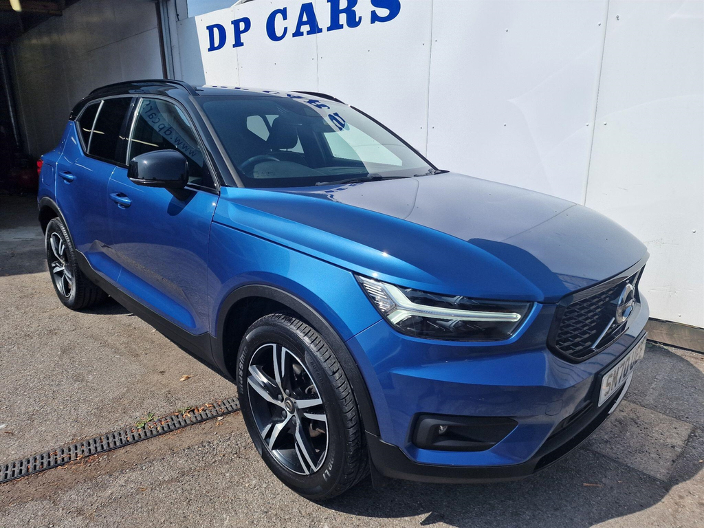 Volvo XC40 1.5 T3 R-design Euro 6 Ss SM70UEE