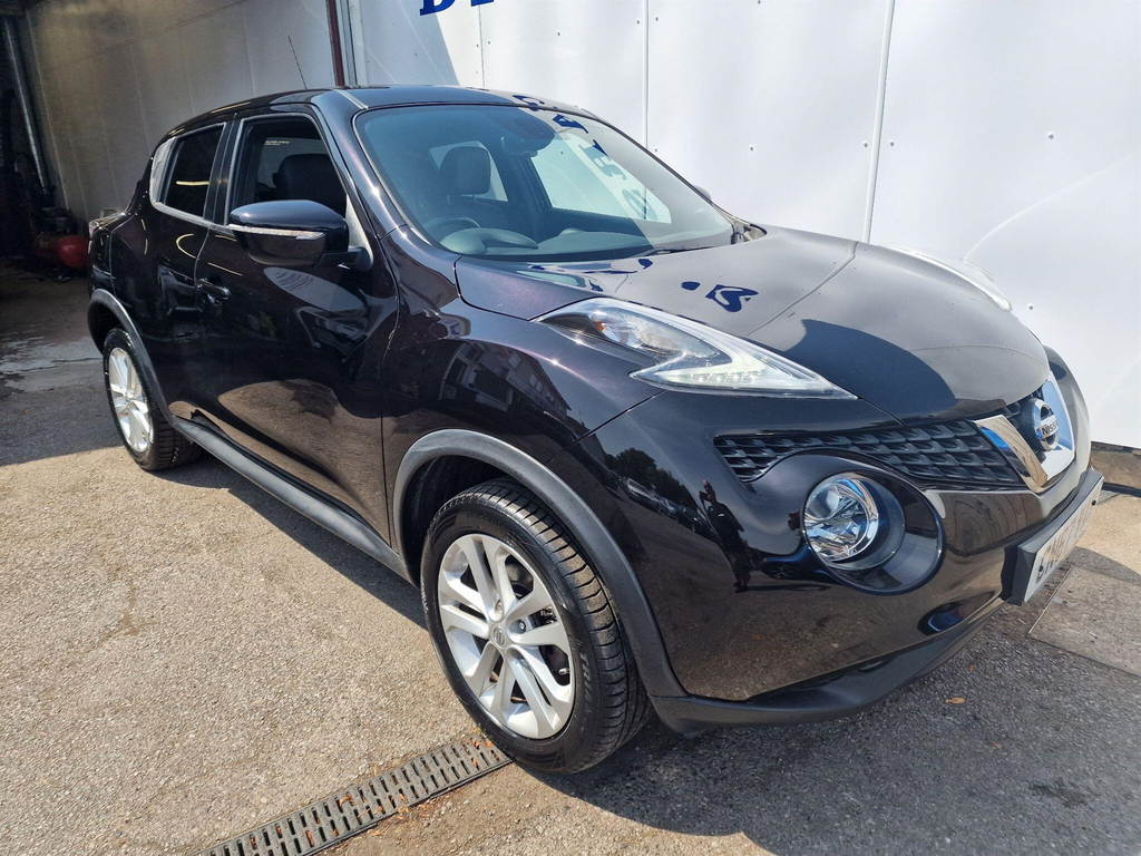Nissan Juke 1.6 N-connecta Xtron Euro 6 CN67VAH Black