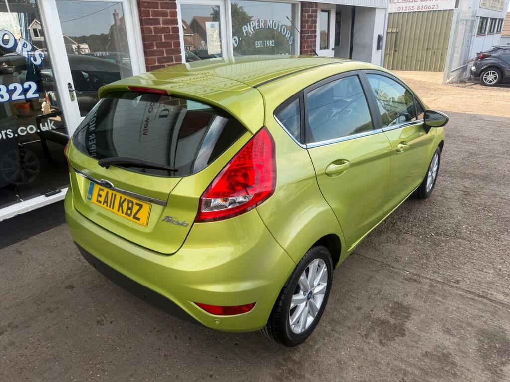Ford Fiesta Hatchback 1.4 Zetec 201111 Green #3