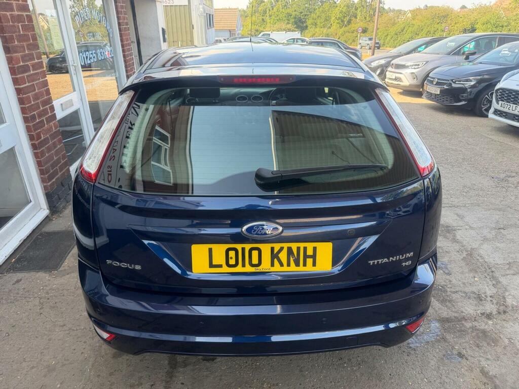 Ford Focus Hatchback 1.8 Titanium 201010 Blue #4