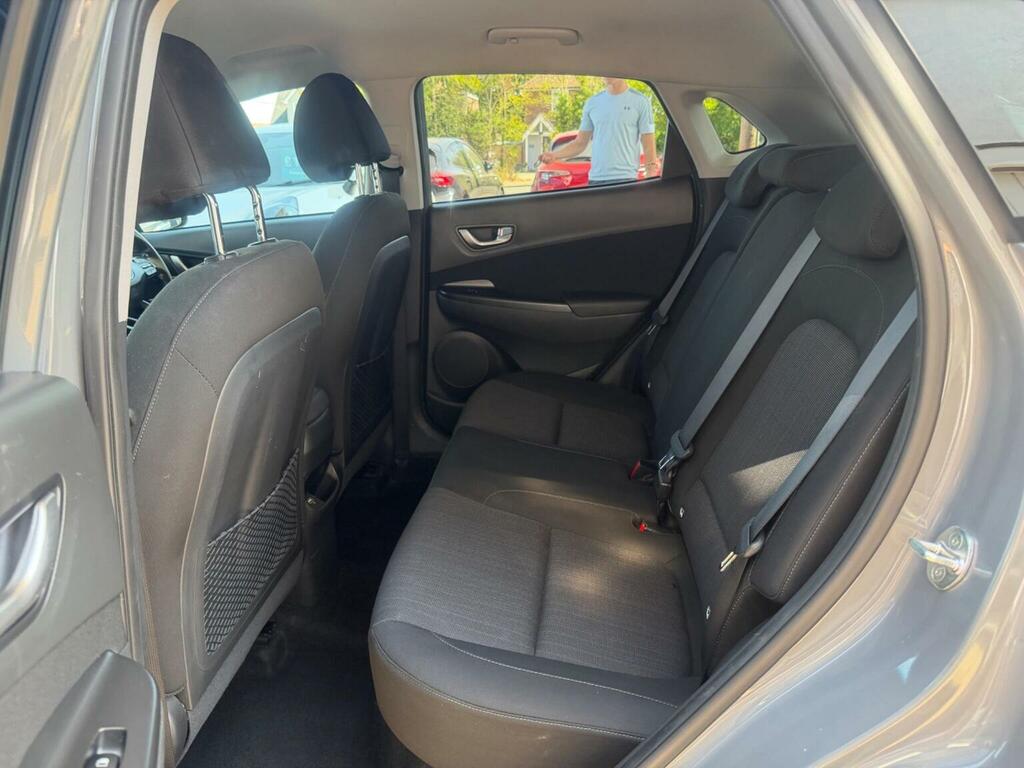 Hyundai Kona Hatchback White #21