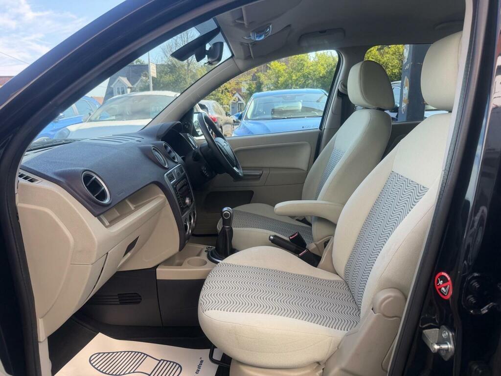 Ford Fusion Fusion Titanium Black #22