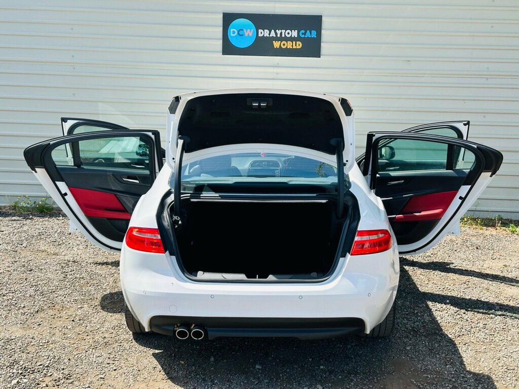 Jaguar XE 2.0 Gtdi R-sport Euro 6 S S White #26