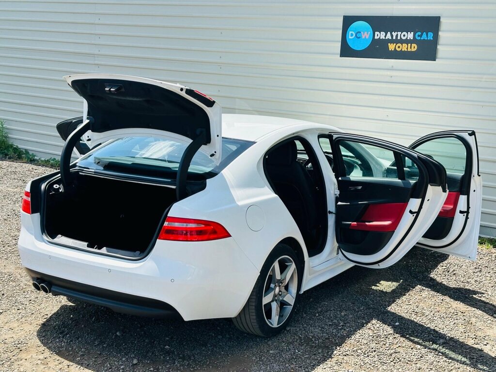 Jaguar XE 2.0 Gtdi R-sport Euro 6 S S White #28