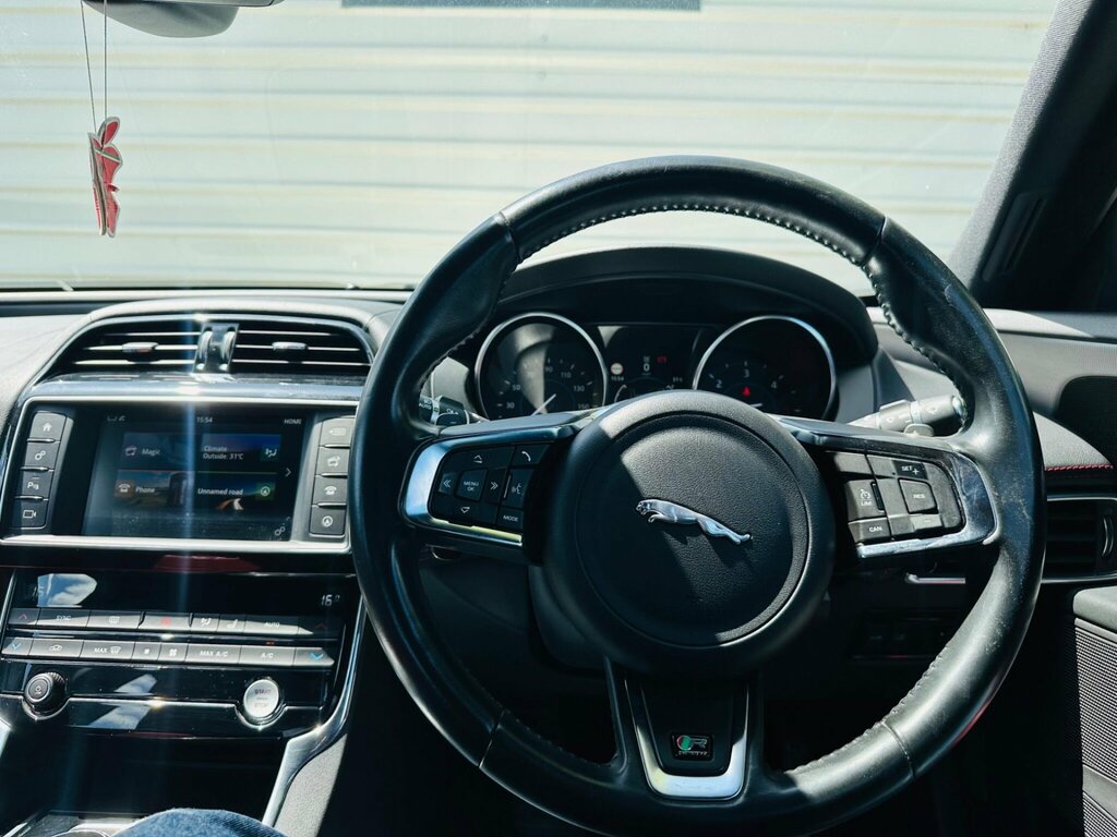 Jaguar XE 2.0 Gtdi R-sport Euro 6 S S White #43