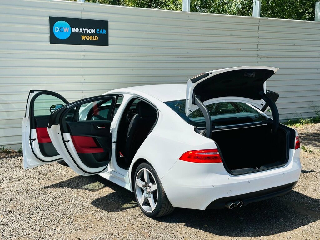 Jaguar XE 2.0 Gtdi R-sport Euro 6 S S White #25
