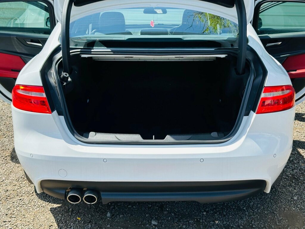 Jaguar XE 2.0 Gtdi R-sport Euro 6 S S White #29