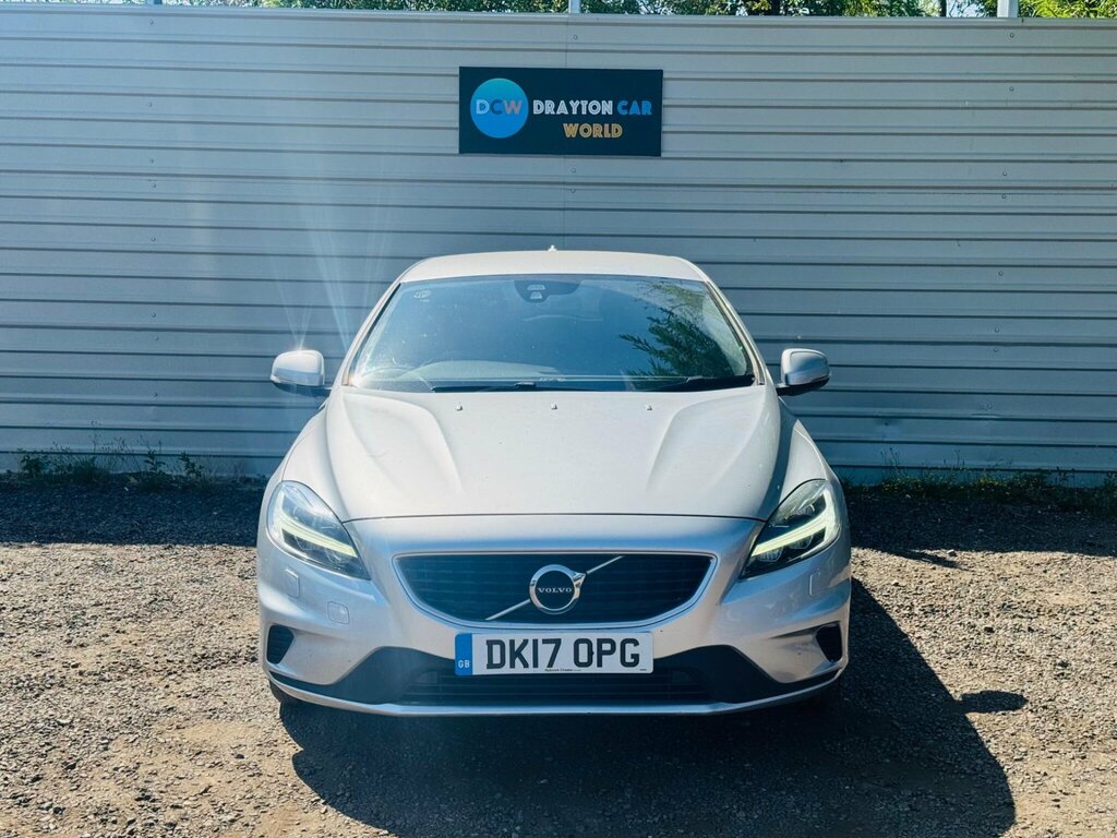 Volvo V40 2.0 D2 R-design Pro Euro 6 Ss Silver #2