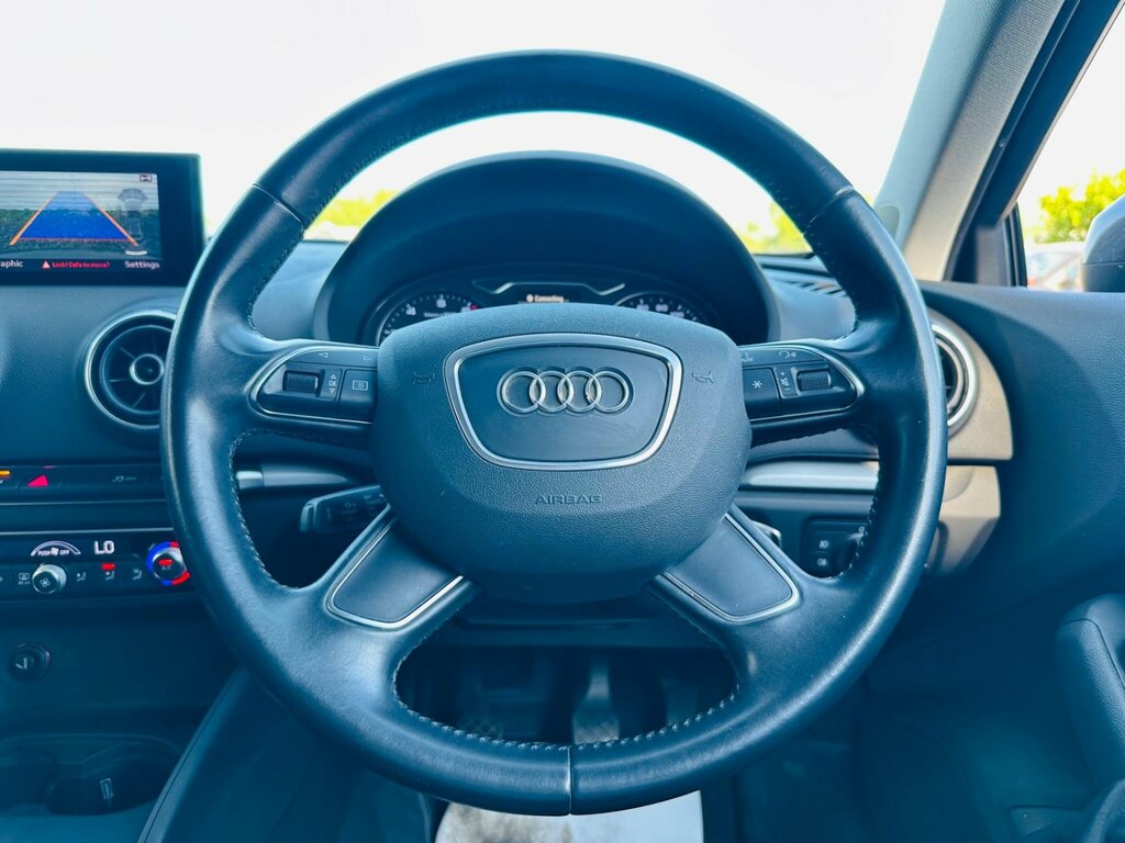 Audi A3 Hatchback 1.4 Black #29